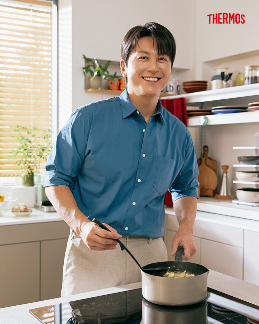 써모스 ‘듀라코어 논스틱 멀티쿡팬’ 류수영 모델컷(사진 제공: 써모스코리아)