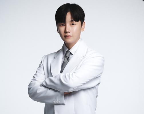 사적인아름다움지유의원 박기범 대표원장