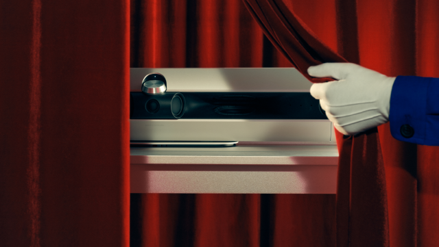 뱅앤올룹슨이 공간감 넘치는 사운드를 구현한 강력한 사운드바 ‘베오사운드 프리미어’를 공개했다