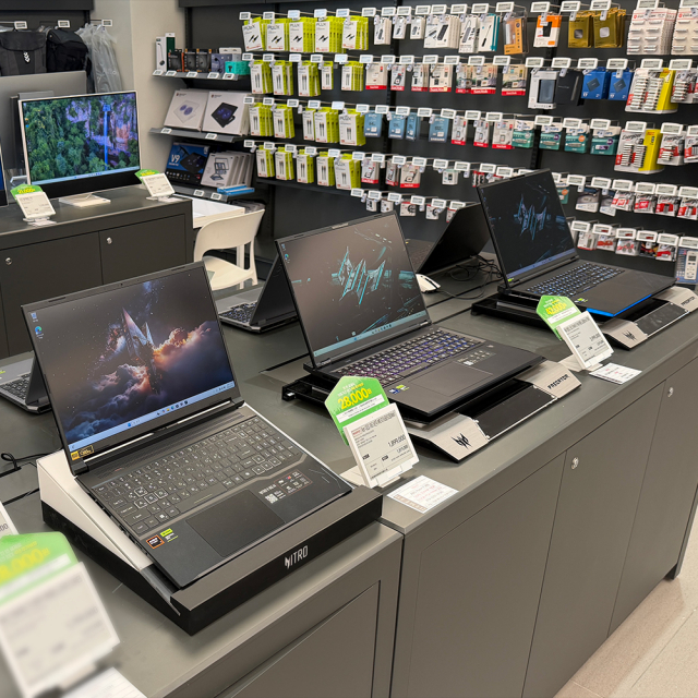 롯데하이마트 잠실점 전문 게이밍존에서 직접 체험하고 구매할 수 있는 에이서 게이밍 노트북