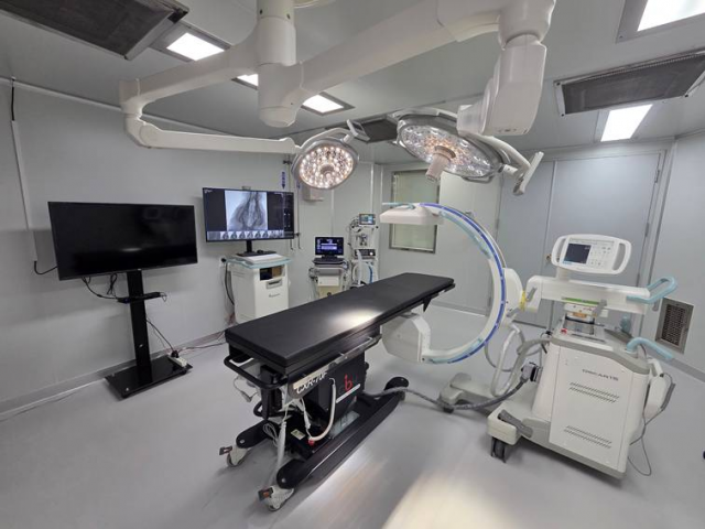 코아스템켐온은 2026년부터 2032년까지 7년간 총 9408억 원을 투입하는 ‘범부처 첨단 의료기기 연구개발사업’에 대응하기 위해 최첨단 수술실을 신규 준공했다