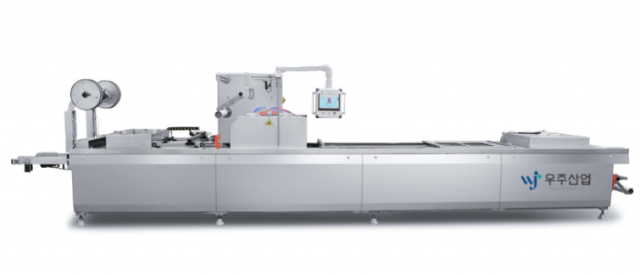 우주산업 전자동 열성형진공포장기 ‘WJP630’