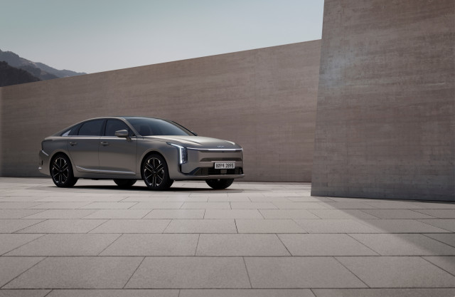 기아 ‘The 2027 K8’ 출시