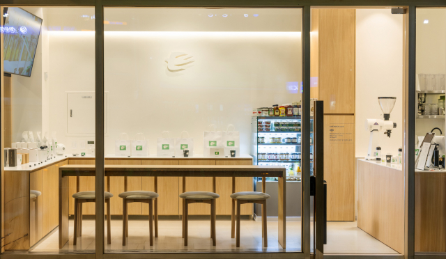 카페 룰리오가닉 1호점 대구 범어W점 전경