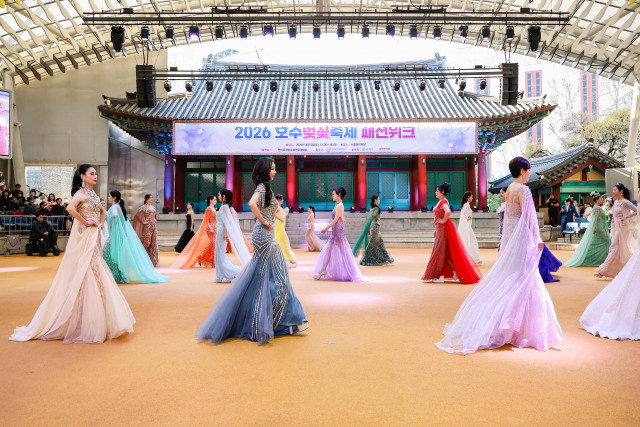 ‘2026 호수벚꽃축제 패션위크’ 패션쇼 현장