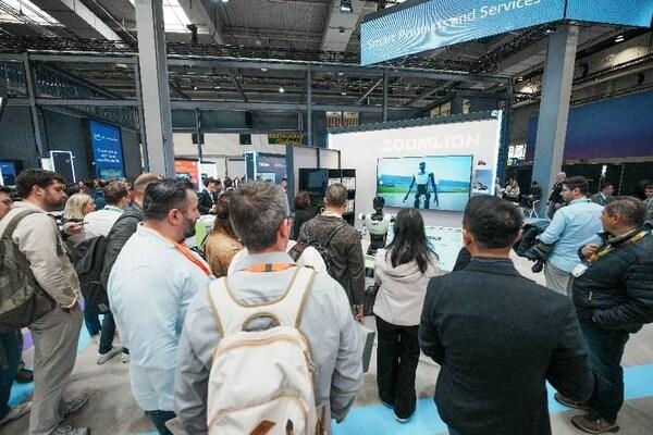 [PRNewswire] 하노버 산업박람회 2026: 줌라이언, 'Robot Ops' 공개