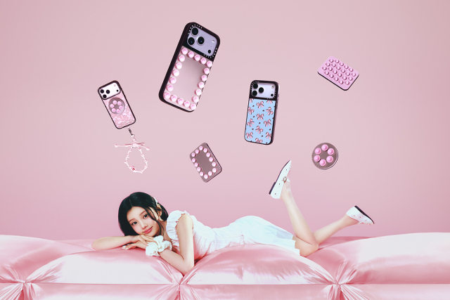아일릿 원희와 함께한 케이스티파이 Snappy™ 스냅&스틱 컬렉션