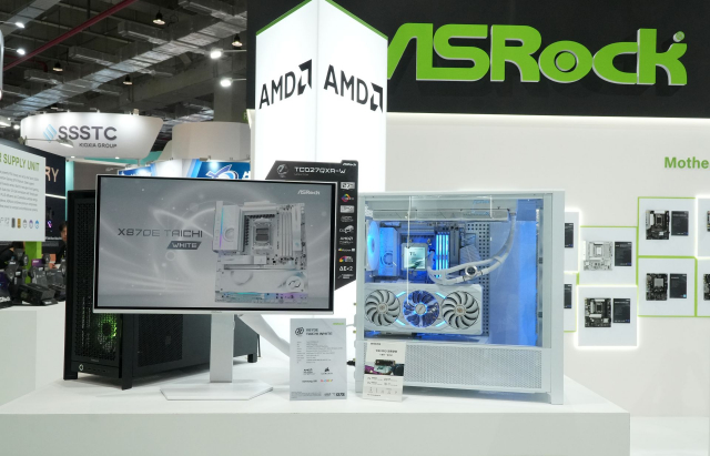 메인보드 라인업에서는 Taichi 시리즈 최초의 올화이트 모델인 X870E Taichi White를 선보였다. X870E Taichi White는 화이트 컬러 기반의 디지털 사이파이 디자인을 적용하고, 24+2+1 페이즈 전원부, 10GbE LAN, 듀얼 PCIe 5.0 x16 슬롯을 갖췄다. 애즈락은 AMD Ryzen 9 9950X3D2 Dual Edition 프로세서와 조합한 시스템으로 Taichi 라인업의 고성능 플랫폼 구성을 소개했다