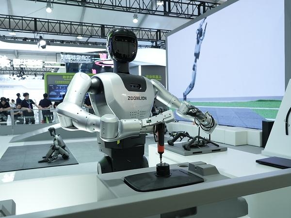 [PRNewswire] 2026 세계로봇대회: 줌라이언, 산업용 체화된 지능 기술 선보여