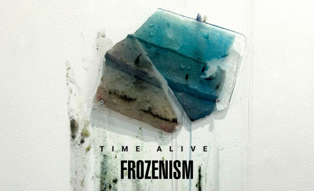 ‘Frozenism - Time Alive’. 얼음 속 환경과 생명체가 시간의 흐름에 따라 녹고 변화하는 과정을 통해 기후와 환경의 변화를 ‘살아 있는 경험(Time Alive)’으로 전환한 Frozenism의 대표 이미지. 미국 패스트컴퍼니(Fast Company)의 ‘2026 디자인 혁신상(2026 Innovation by Design Awards)’ 수상 프로젝트의 핵심 개념인 ‘Time Frozen. Experience Alive.’를 