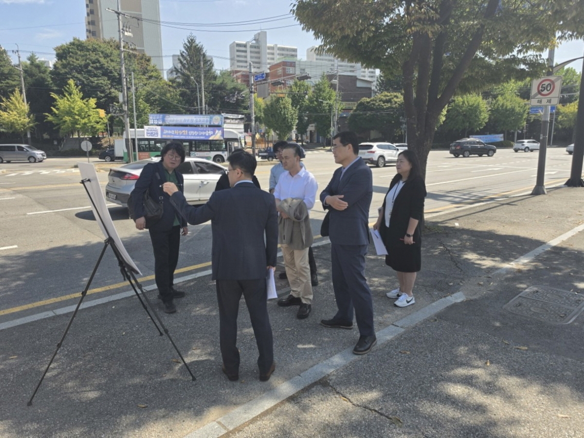 고양시 신청사 건립, 타당성 재조사 본격화…LOMAC연구진 신청사 예정부지 현장점검